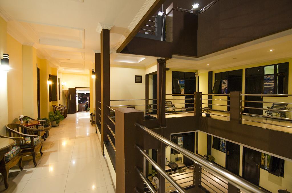 Guest House Salon Fora Gegerkalong Setiabudhi Bandung Eksteriør billede